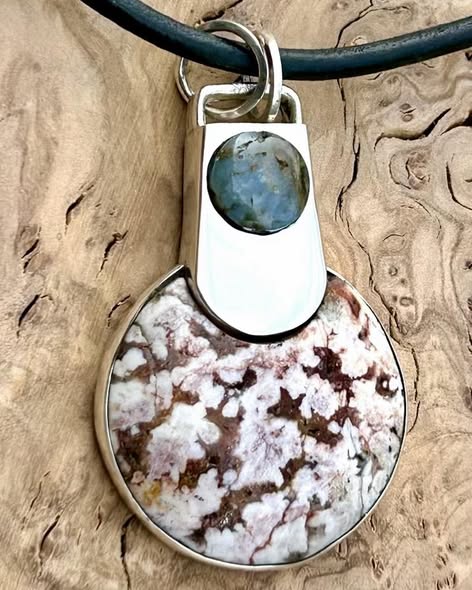 Opalized petrified wood and Wild Horse magnesite pendant